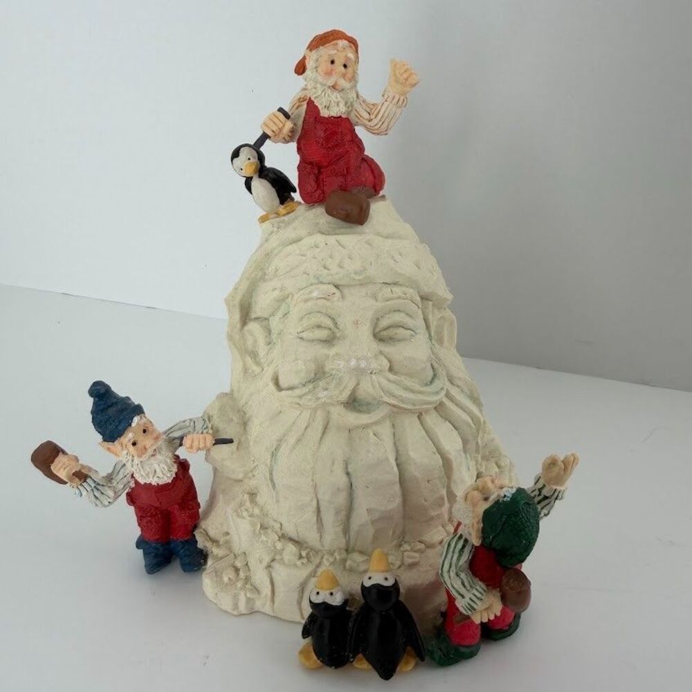 Vintage House of Lloyd 1997 Christmas Around the World "Sculpting Santa" w Box